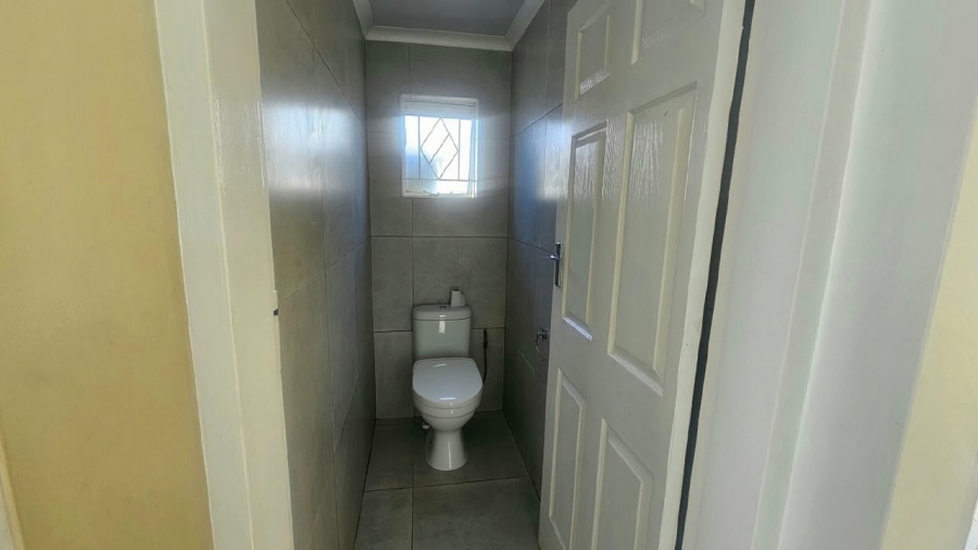 To Let 3 Bedroom Property for Rent in Riebeeckstad Free State